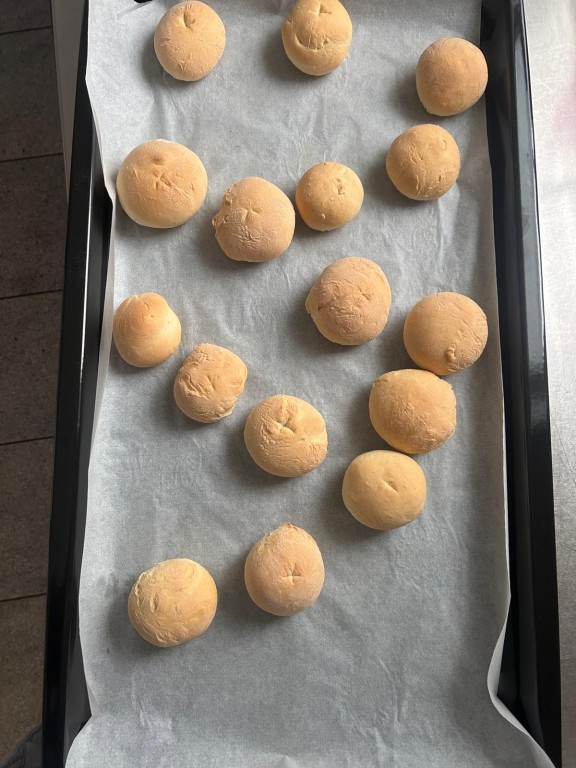Pieczenie bułek 