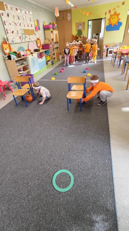 zabawa ruchowa z dynia