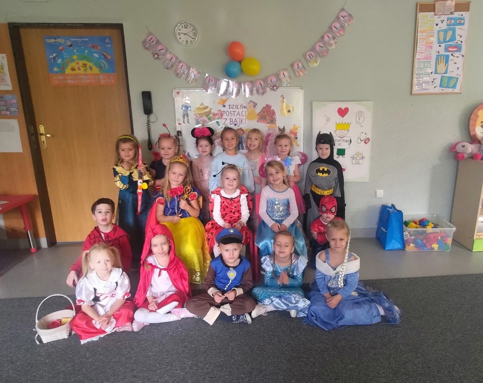 dzien postaci z bajek