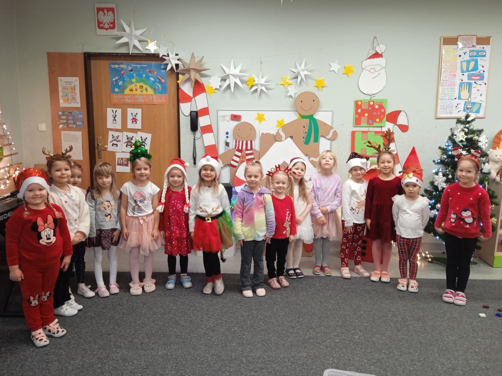 dzieci z okazji mikolajek