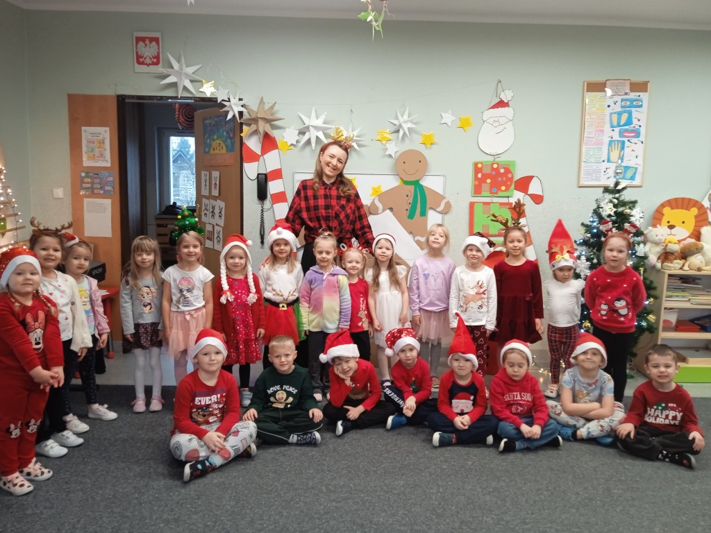 dzieci z okazji mikolajek