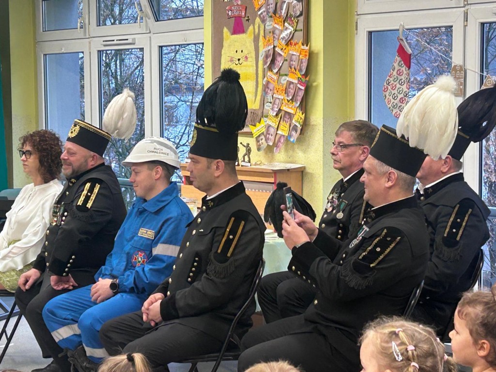 Występ dzieci dla górników 