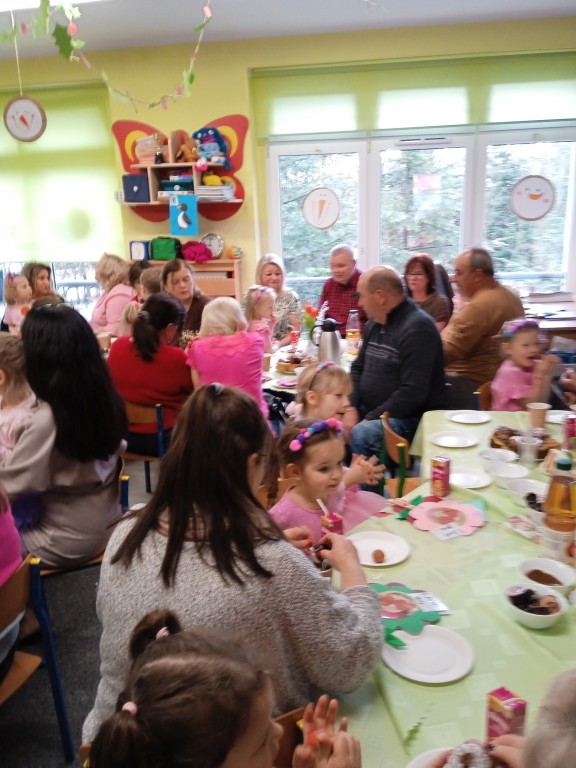 uroczystosc z okazji dnia babci i dziadka