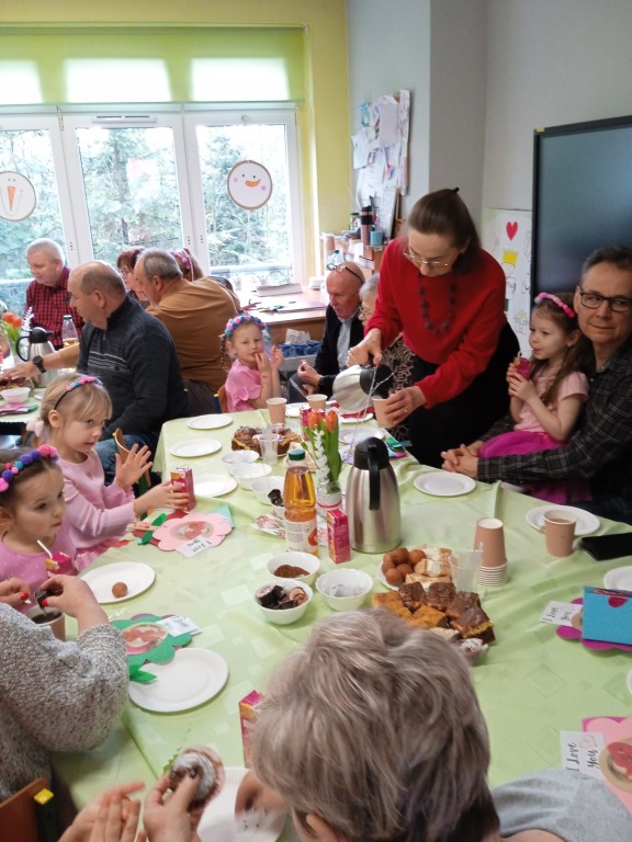 uroczystosc z okazji dnia babci i dziadka