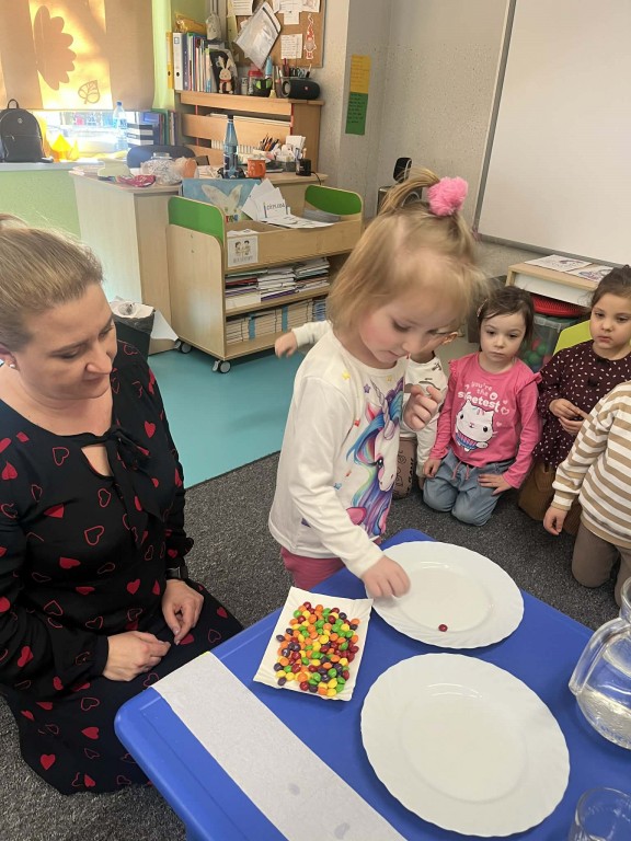 Eksperyment z kolorami w ramach projektu Kreatywna Matematyka