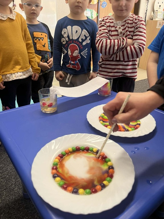 Eksperyment z kolorami w ramach projektu Kreatywna Matematyka