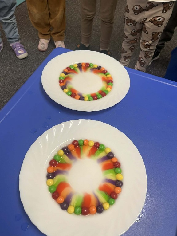 Eksperyment z kolorami w ramach projektu Kreatywna Matematyka