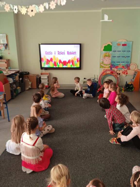 dzien kobiet w przedszkolu