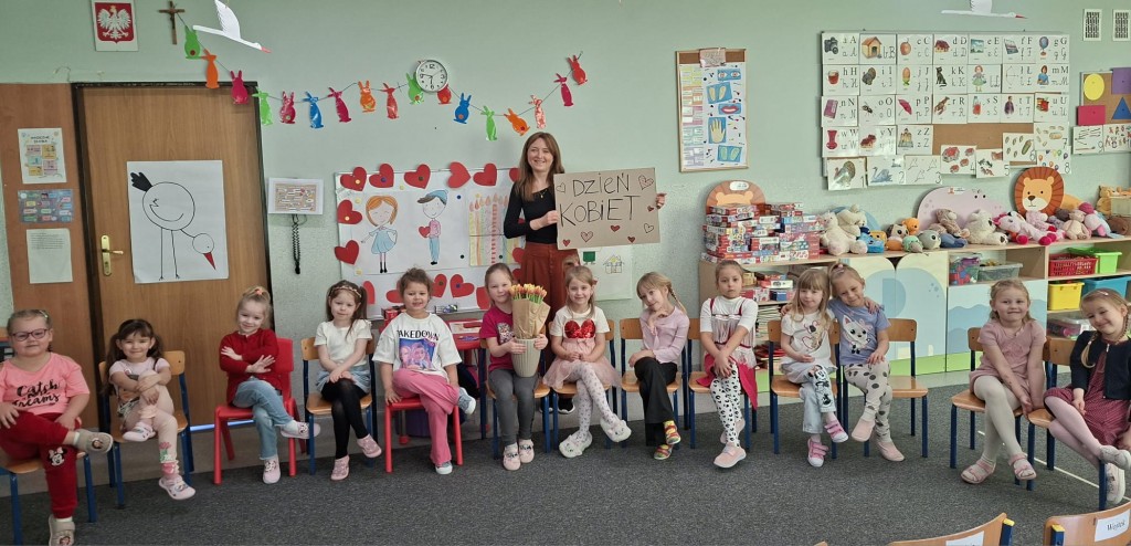 dzien kobiet w przedszkolu