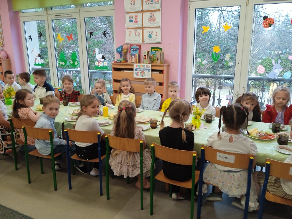 spotkanie z wielkanocnym zajaczkiem