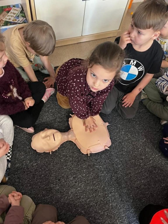 nauka pierwszej pomocy